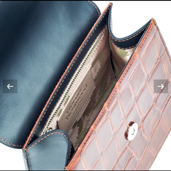 Vivienne Westwood, embossed leather Alex shoulder bag… - Picture 11 of 11